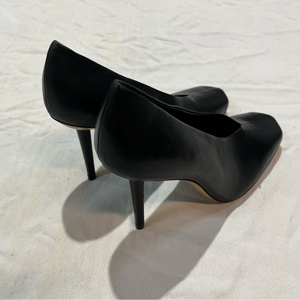 Burberry | Baby Leather Pumps